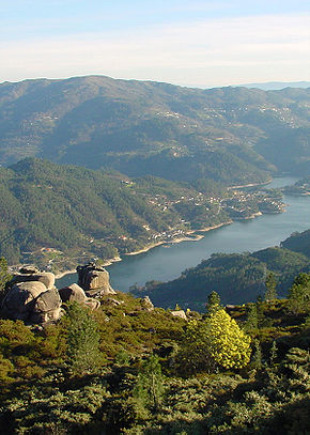 Panorámica da Albufeira da Caniçada, Vila do Gerês, Terras de Bouro